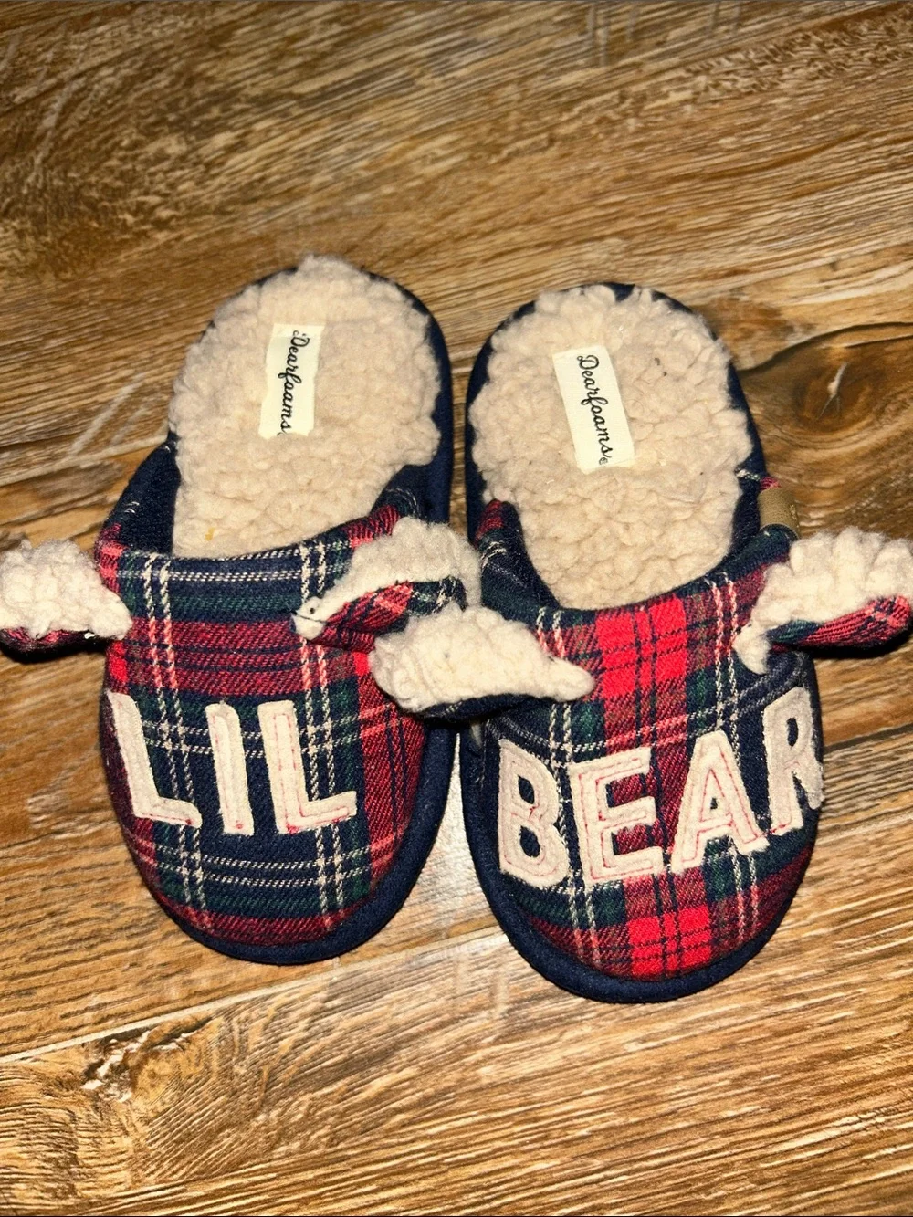 Dearfoams Toddler Red and Navy Plaid 'LIL BEAR' Kids Slippers-7/8